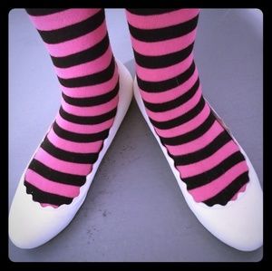 Betsy Johnson slip ons